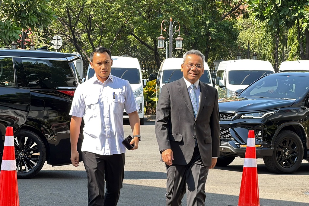 Wamenkeu Suahasil Datang ke Istana di Tengah Kabar Reshuffle, Gantikan Purbaya?