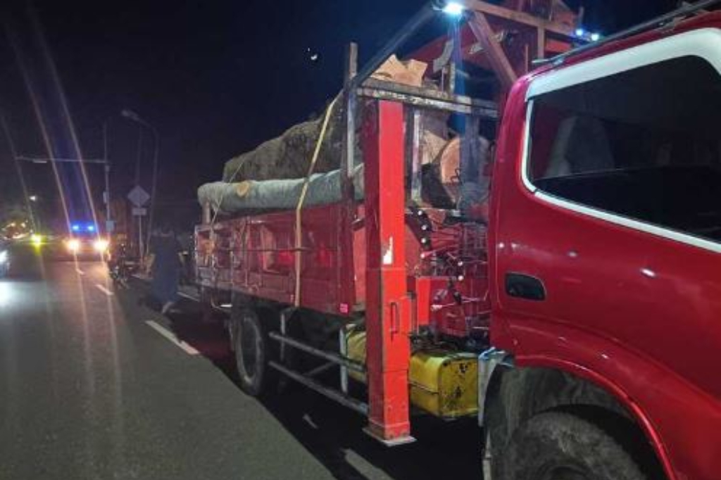 Kecelakaan Maut di Kulonprogo, Pemotor Lansia Tewas Tabrak Truk Berhenti di Jalan