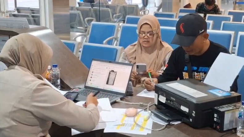 Keluarga Korban Kapal Virgo Transport 8 Tenggelam Serahkan Data Antemortem dan Sampel DNA
