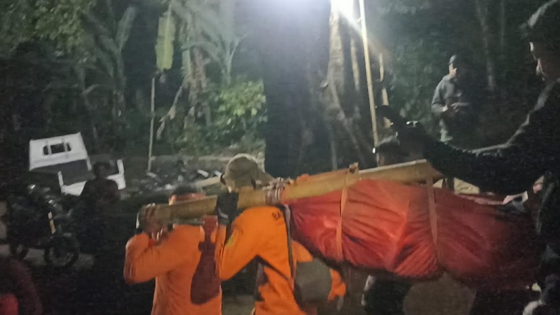 WNA China Jatuh di Gunung Rinjani, Tim SAR Berjuang Evakuasi hingga Subuh