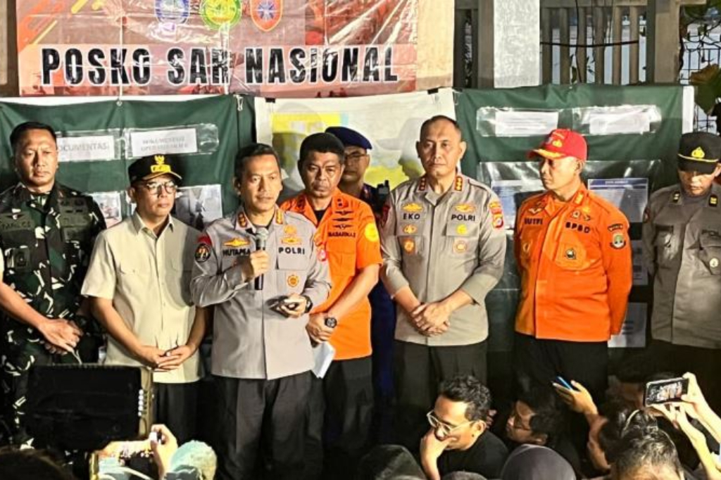 Polisi Pastikan Temuan Benda dan Jenazah Tak terkait 5 Jurnalis Hilang di Selat Sunda