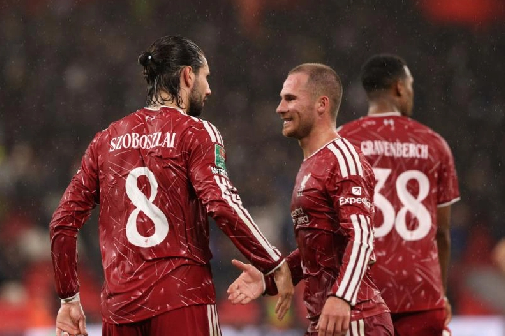 Szoboszlai Cetak Gol Petir saat Liverpool Singkirkan Tottenham di Carabao Cup, Iraola Langsung Lempar Pujian