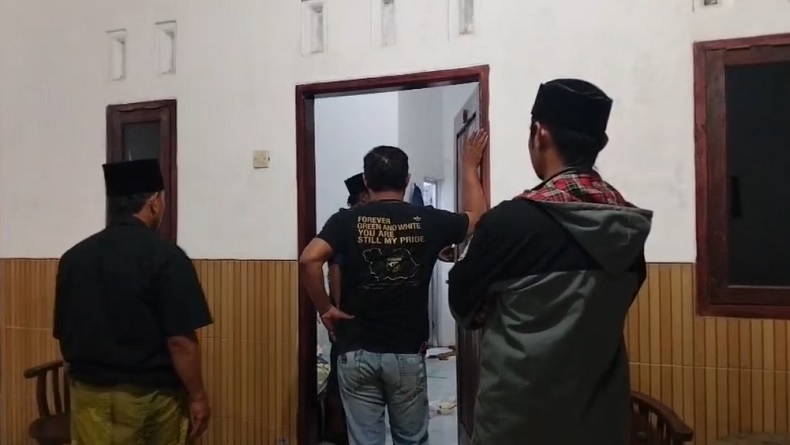 Kades di Pasuruan Digerebek Warga Saat Berduaan dengan Istri Orang di Kos, Kini Didesak Mundur