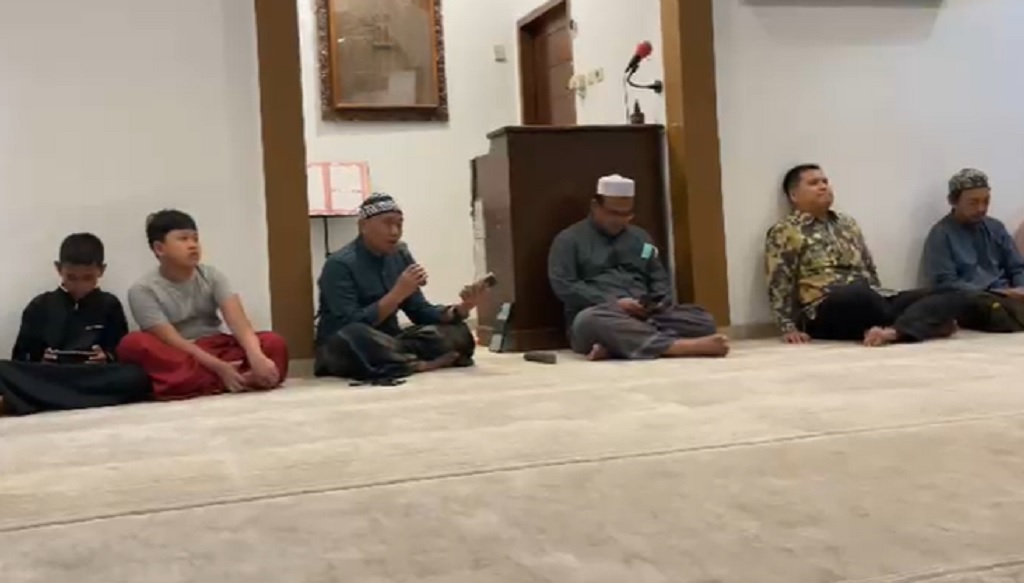 Tangis Haru Warnai Doa Bersama untuk Jurnalis iNews Yudistiro Pranoto di Depok