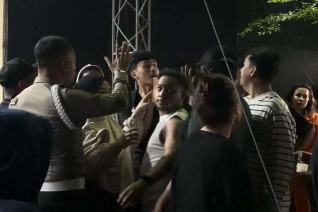 Ratusan Korban Investasi Bodong Geruduk Polres Ternate, Tuntut Uang Puluhan Miliar Dikembalikan