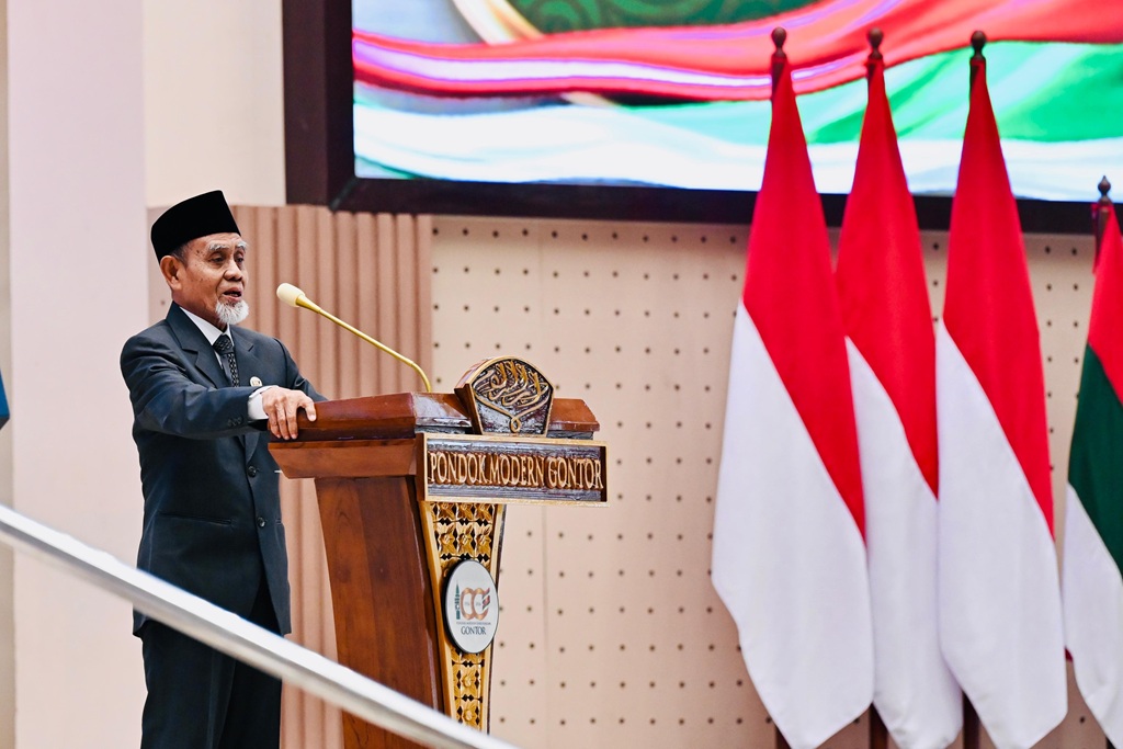 100 Tahun Gontor, KH Hasan Sahal: Kedatangan Prabowo Insya Allah Bawa Berkah
