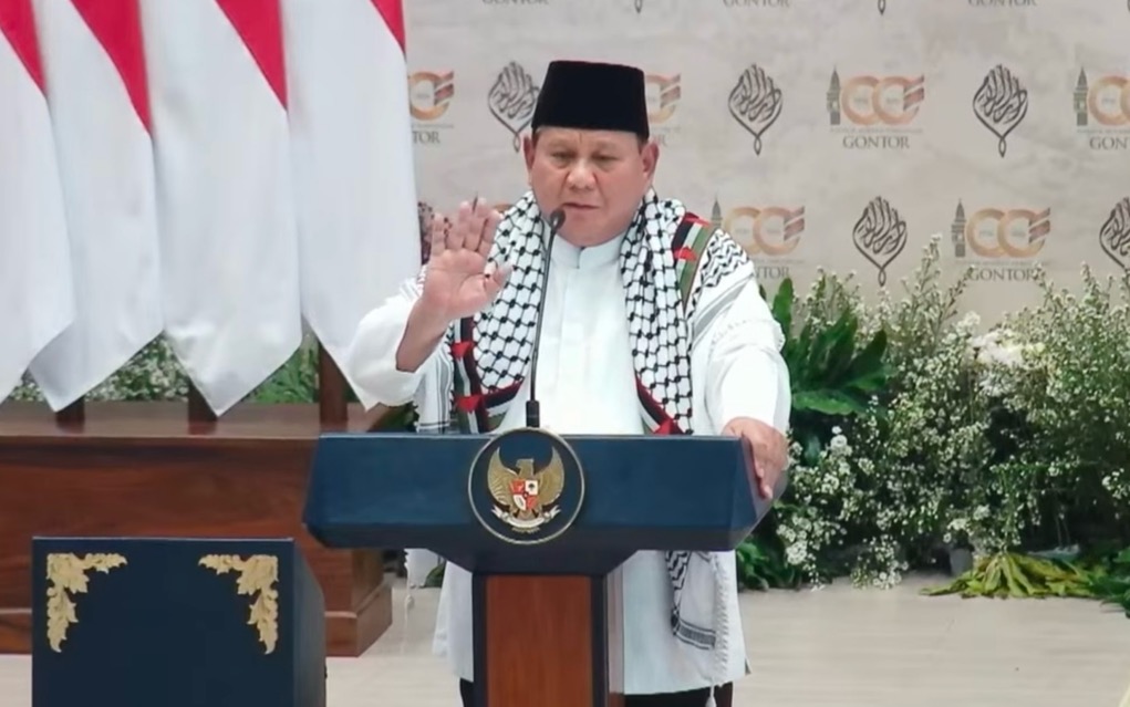 Prabowo Wanti-Wanti Santri Gontor soal Buzzer: Jangan Percaya Semua yang Ada di Media Sosial!