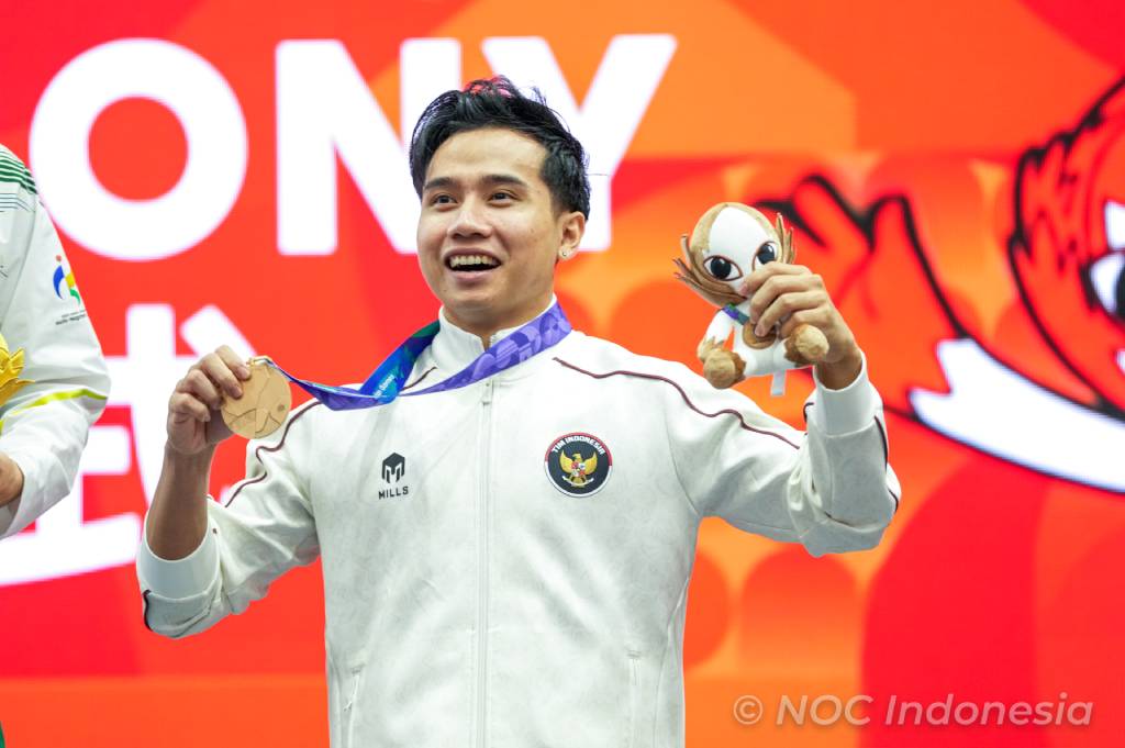 Kisah di Balik Medali Pertama Indonesia di Asian Games 2026 yang Dipersembahkan Seraf Naro Siregar