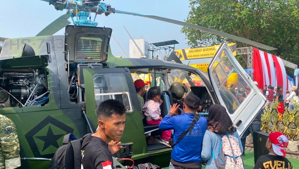 TNI Fair 2026, Warga Bisa Coba Naik Tank hingga Helikopter 
