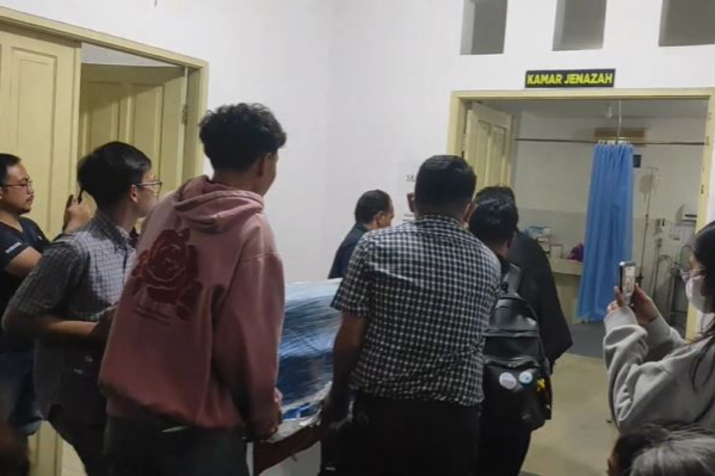 Tangis Keluarga Pecah, Jenazah PMI Korban Pembunuhan di Armenia Dipulangkan ke Makassar