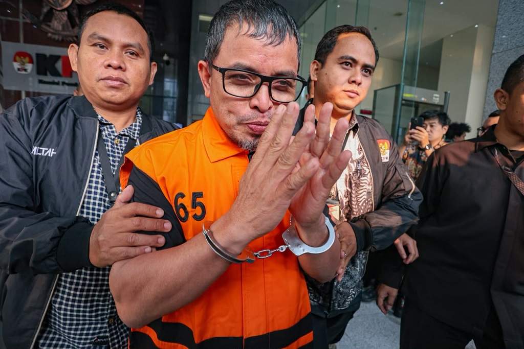 KPK Tetapkan Bupati Bolmut Sirajudin Lasena Tersangka Pemerasan dan Gratifikasi