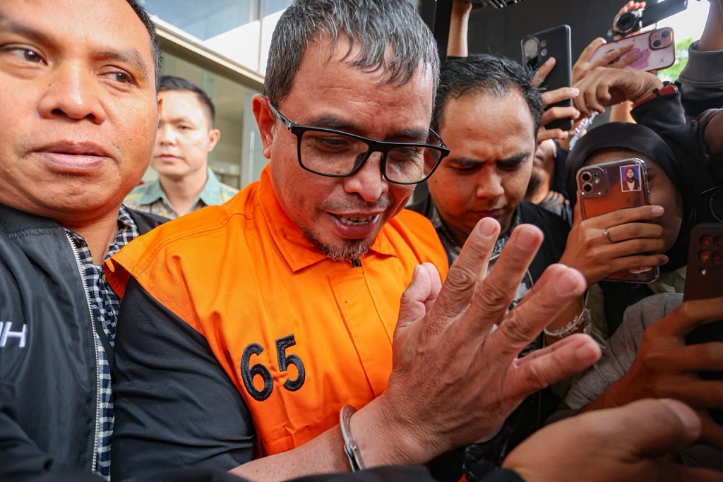 KPK Sita Uang Rp200 Juta dari OTT Bupati Bolmut, Ditemukan di 3 Lokasi Berbeda