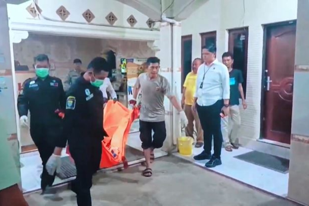Mayat Perempuan Ditemukan di Bawah Kasur Hotel di Cirebon, Pria Misterius Diburu