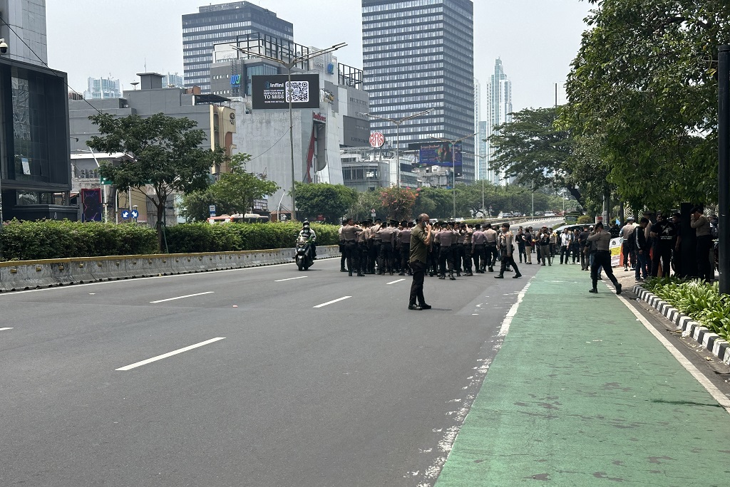 Demo Buruh, Jalan MH Thamrin Arah Monas Ditutup Sementara