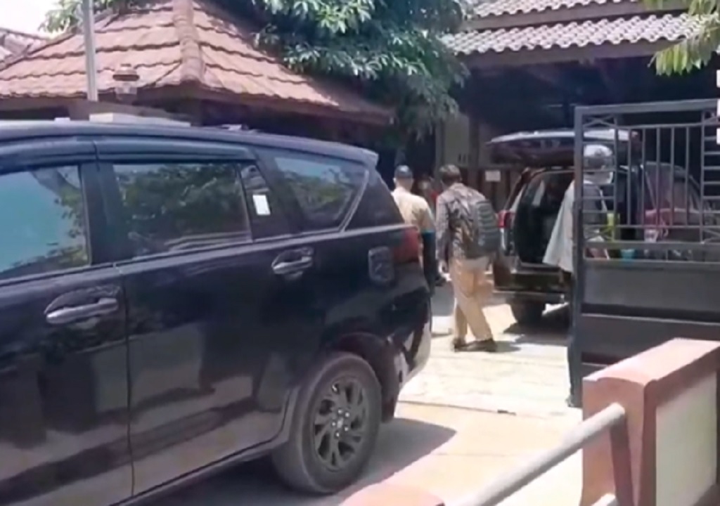 KPK Geledah Rumah Dirjen PPTR BPN Lampri Nurdin di Nganjuk