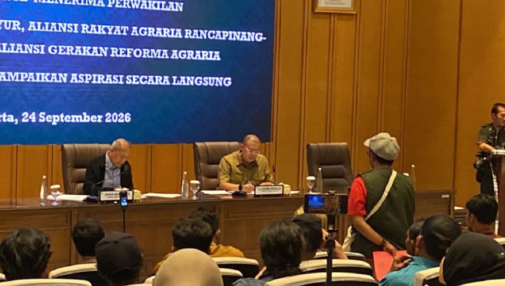 Bertemu Massa Pedemo, Pimpinan DPR Tampung Kritik soal UU Reforma Agraria