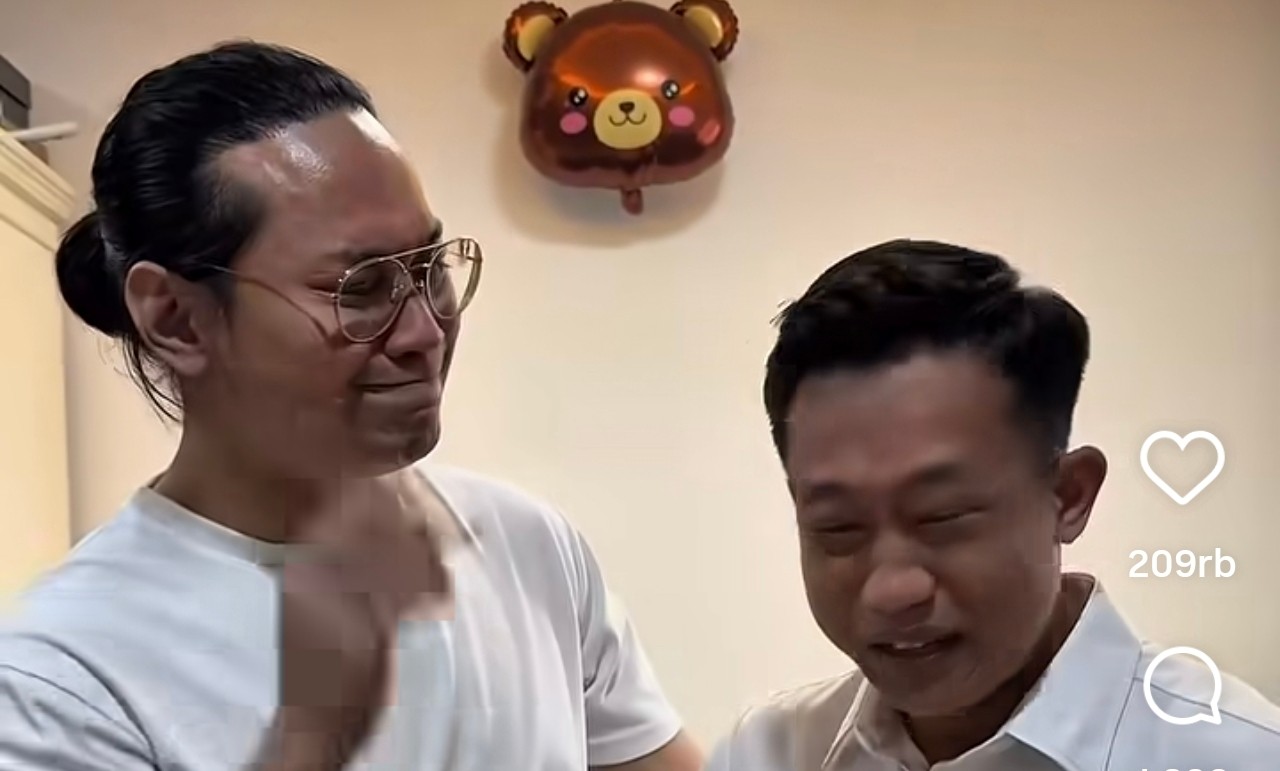 Indra Kenz Bebas Disambut Haru Paris Pernandes