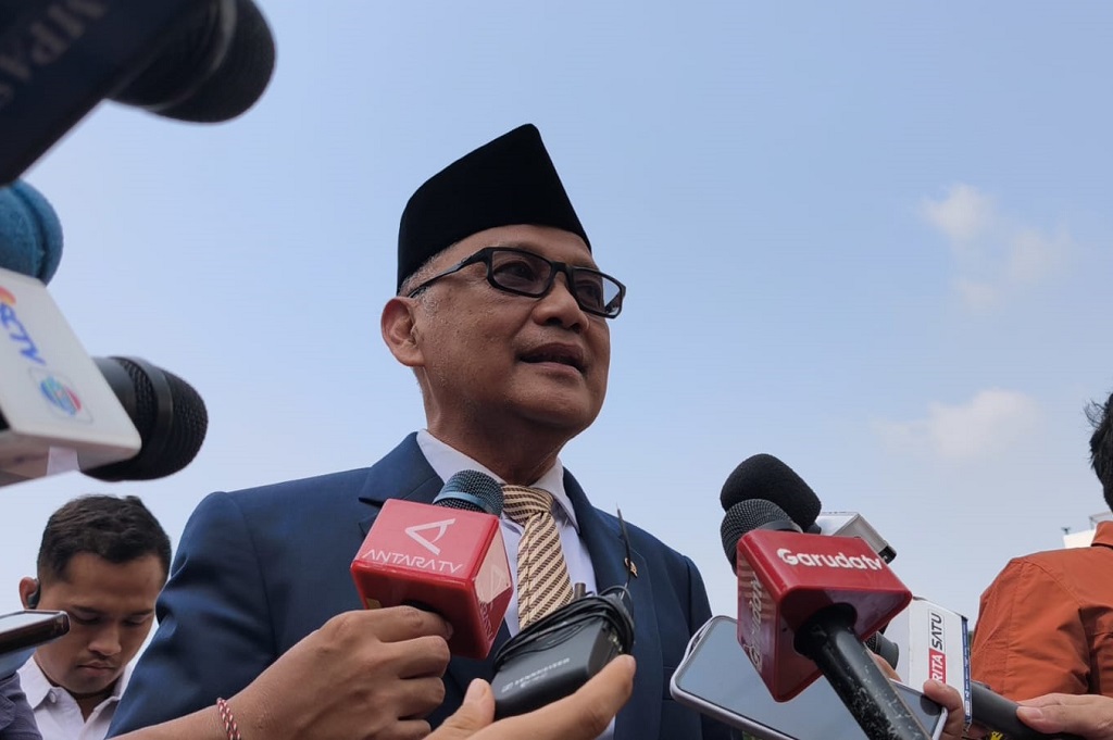 Prabowo Panggil Menhaj dan Wamenhaj ke Istana, Bahas Biaya Haji 2027