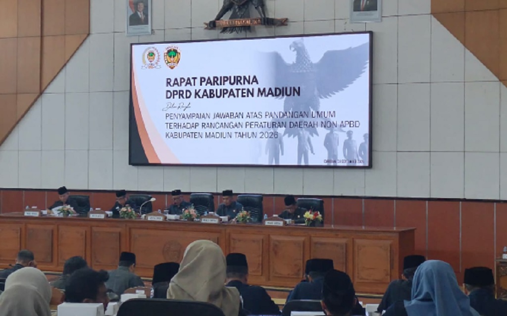 Bupati Madiun Sampaikan Jawaban Pandangan Umum Fraksi tentang 5 Raperda Non-APBD