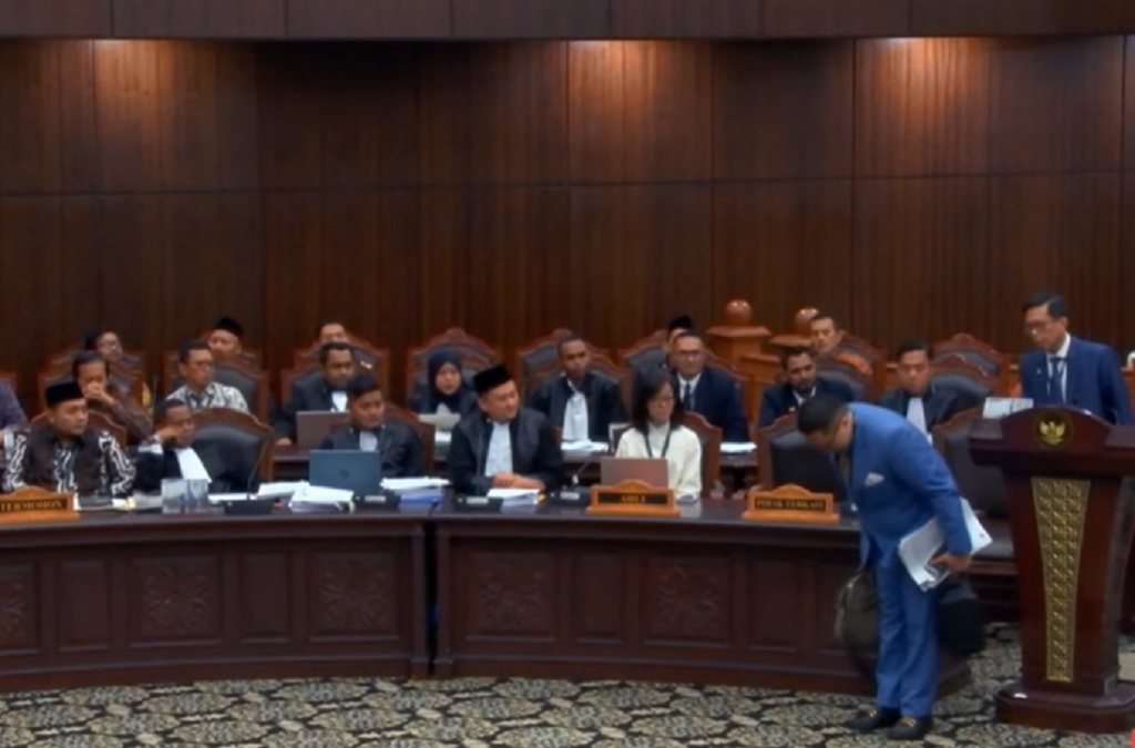 Sebut Sidang Ilegal, Rullyandi Tak Diizinkan Beri Keterangan Lisan di Gugatan Ijazah Gibran