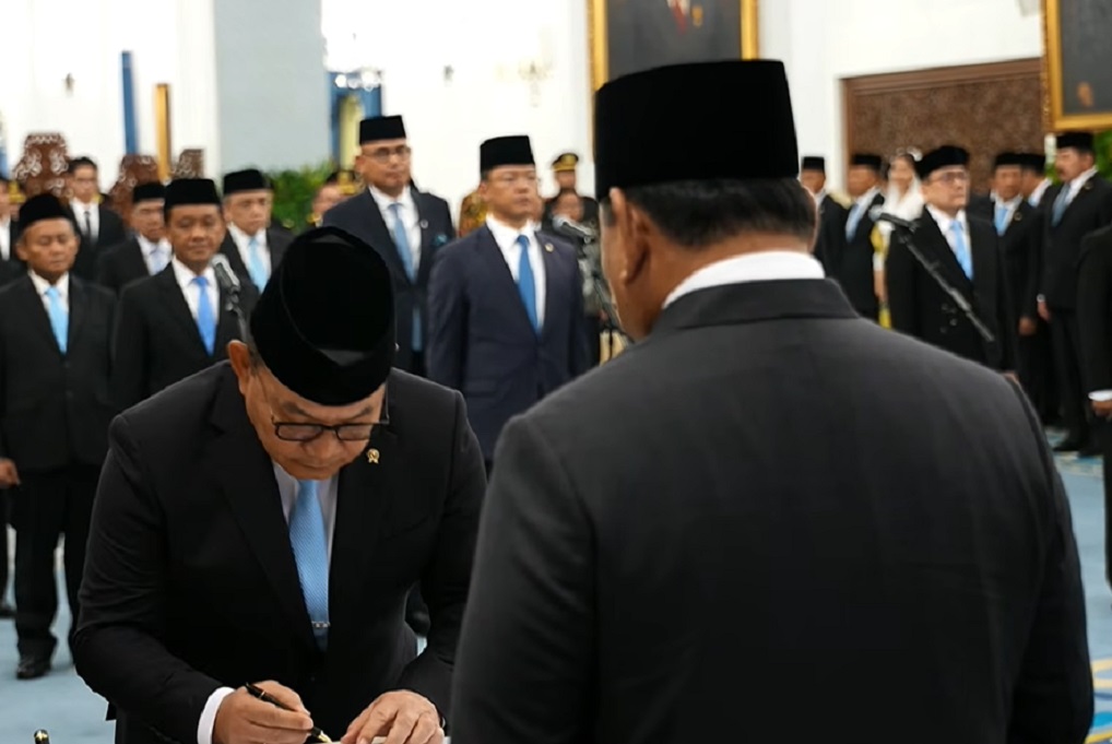 Prabowo Lantik Dudung Abdurachman Jadi Menko Polkam