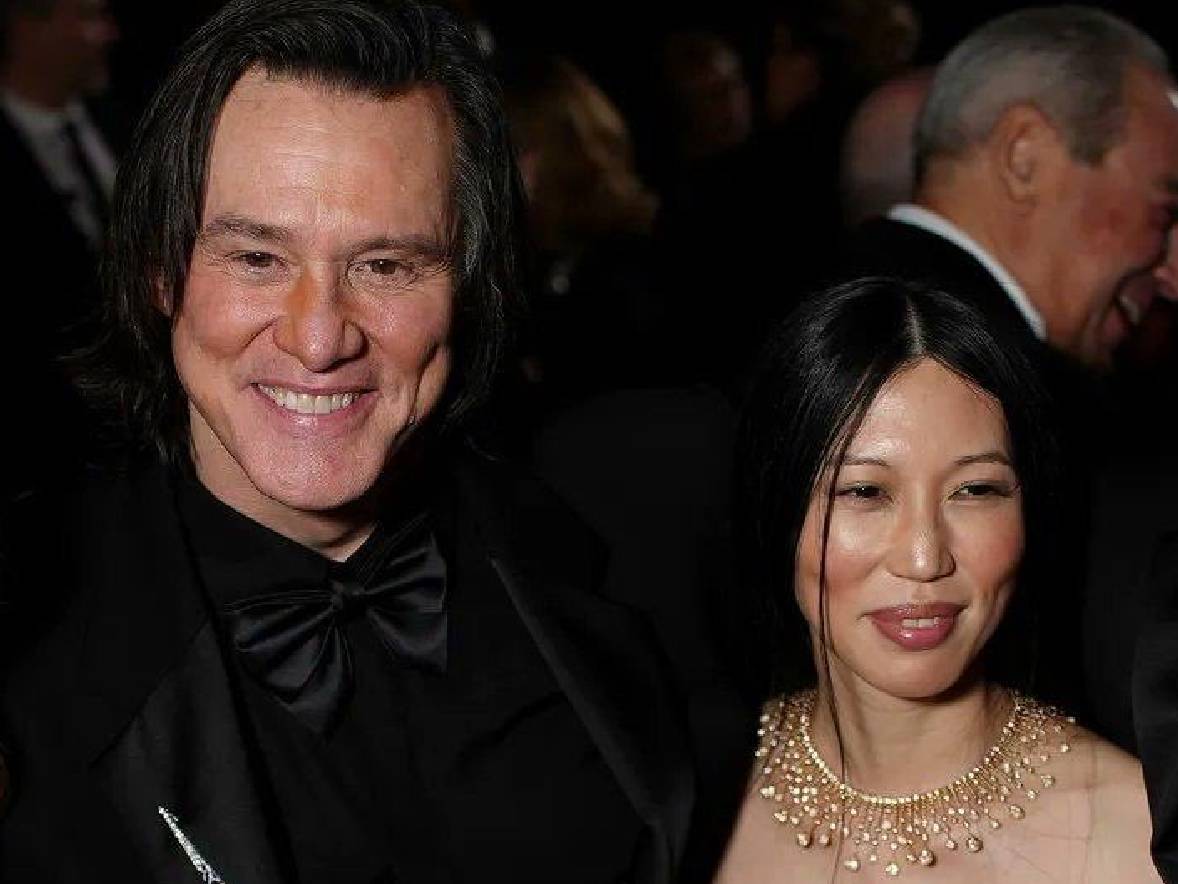 Heboh! Jim Carrey Menikah Diam-Diam di Usia 64 dengan Min Ah