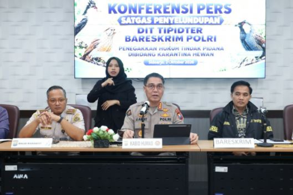 Selundupkan Ribuan Burung ke Sidoarjo, 2 WNA Vietnam Jadi Tersangka