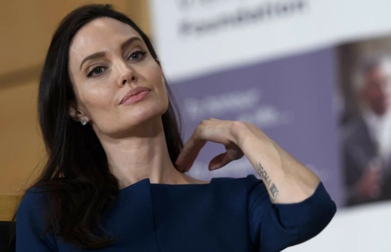 Aktris Hollywood Angelina Jolie Posting Foto Before and After Gaza, Serukan Bantuan Mendesak