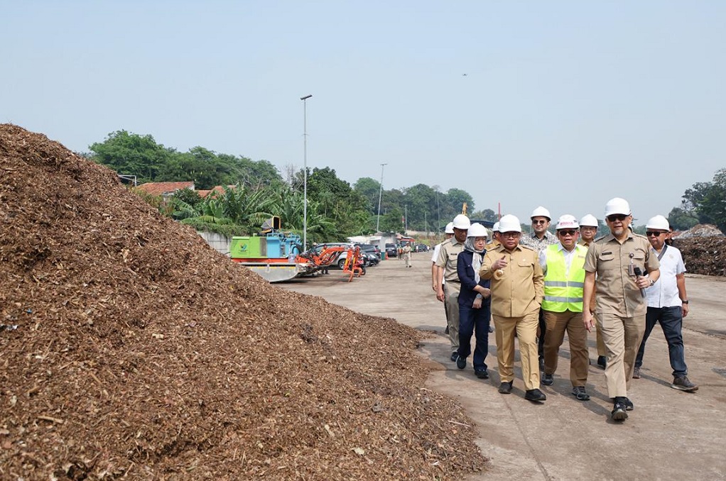 Daftar 11 Sungai di Jakarta Bakal Dipasangi Saringan Sampah, Cegah Mengalir ke Hilir