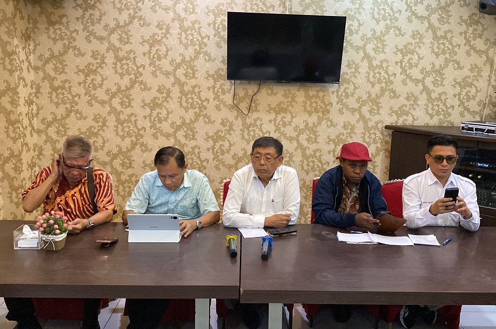 Tim Hukum Merah Putih Ancam Laporkan Hakim MK jika Kabulkan Gugatan Ijazah Gibran