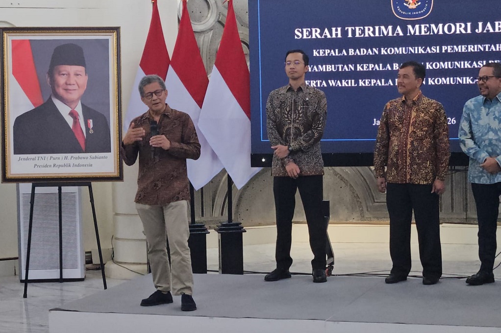 Guyon Rocky Gerung saat Sertijab Kepala Bakom: Tugas Pertama Syahganda Pulihkan Nama Baik Saya