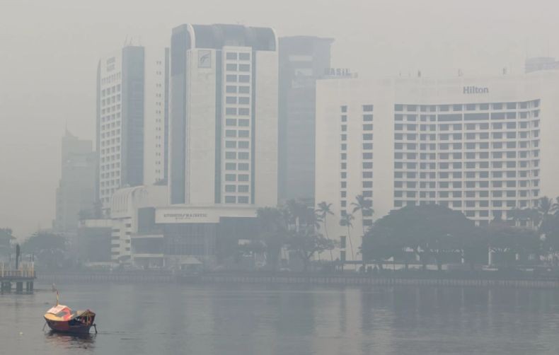 Kabut Asap Karhutla Makin Parah, Malaysia Tutup Semua Sekolah di Johor