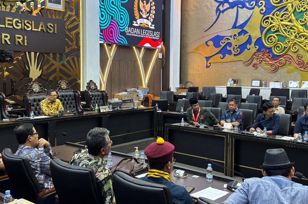 Polemik Ijazah Gibran, Koalisi Sipil Temui Fraksi Golkar Desak Prakarsai Hak Angket DPR