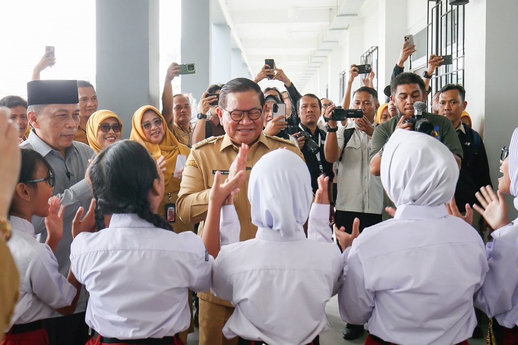 Pramono Janji Renovasi Sekolah-Sekolah Tua di Jakarta, Prioritaskan Pendidikan