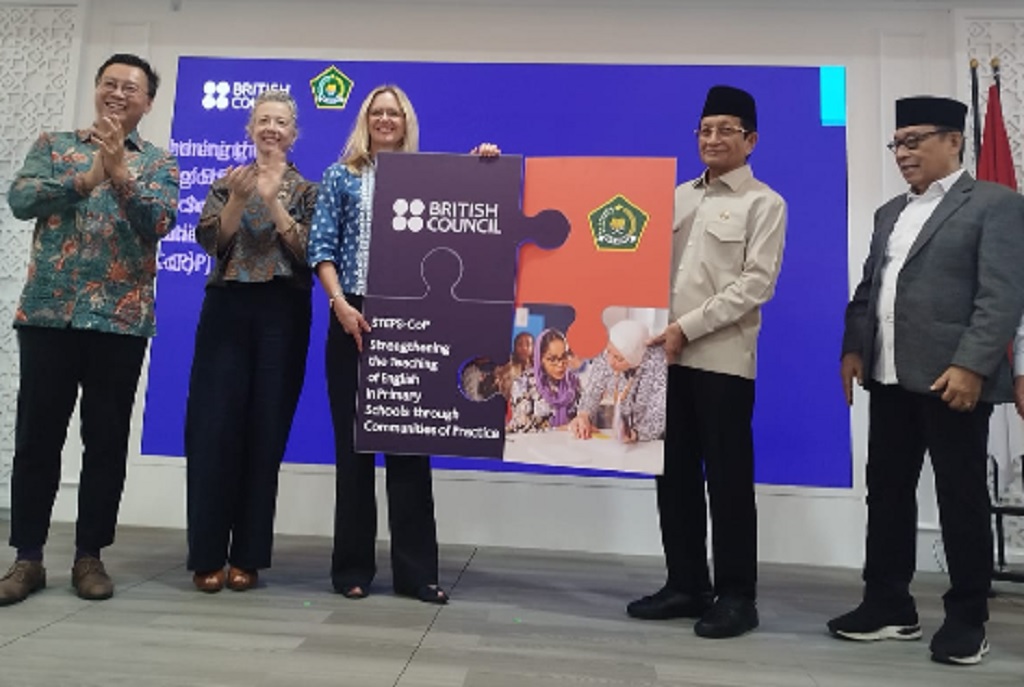 Bahasa Inggris Jadi Pelajaran Wajib Kelas 3 MI, Kemenag Latih 6.000 Guru