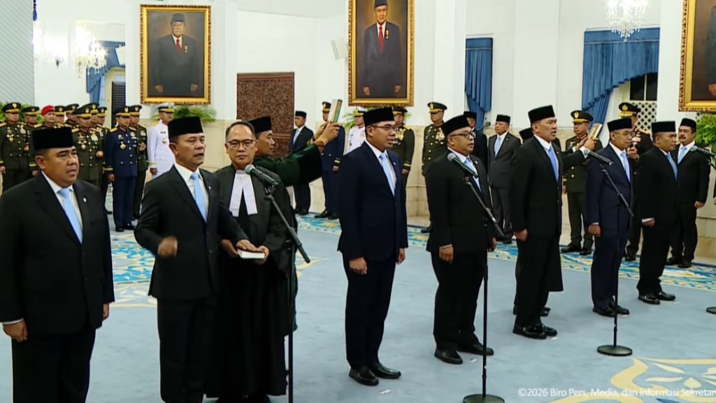 Prabowo Lantik Richard Tampubolon dan Yusuf Jauhari Jadi Wamenhan, Ini Tugasnya