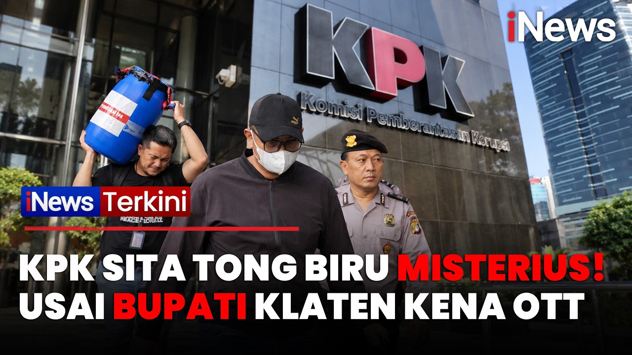 Terjaring OTT KPK, Bupati Klaten Tiba di Gedung Merah Putih Bersama Barang Bukti Tong Penyimpan Uang