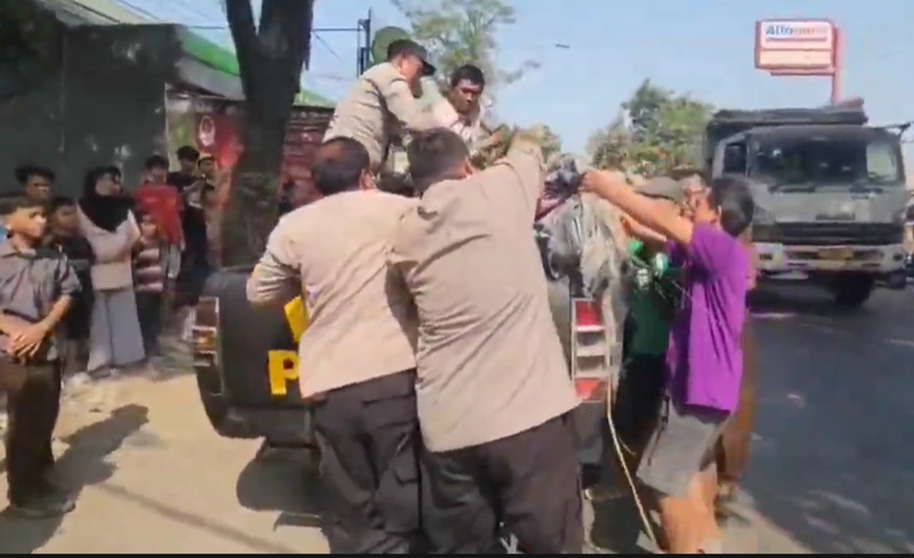 Kecelakaan Maut di Cirebon, Pelajar SMA Tewas Terlindas Tronton usai Gagal Menyalip