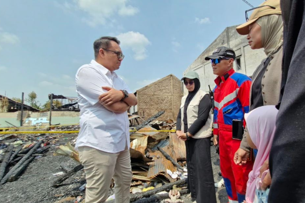 Kebakaran Tenggarong Tewaskan Ayah dan 2 Anak, Bupati Kukar Turun ke Lokasi