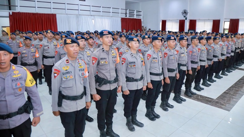 200 Personel Brimob NTB Dikerahkan Tangani Karhutla di 5 Wilayah Kalimantan