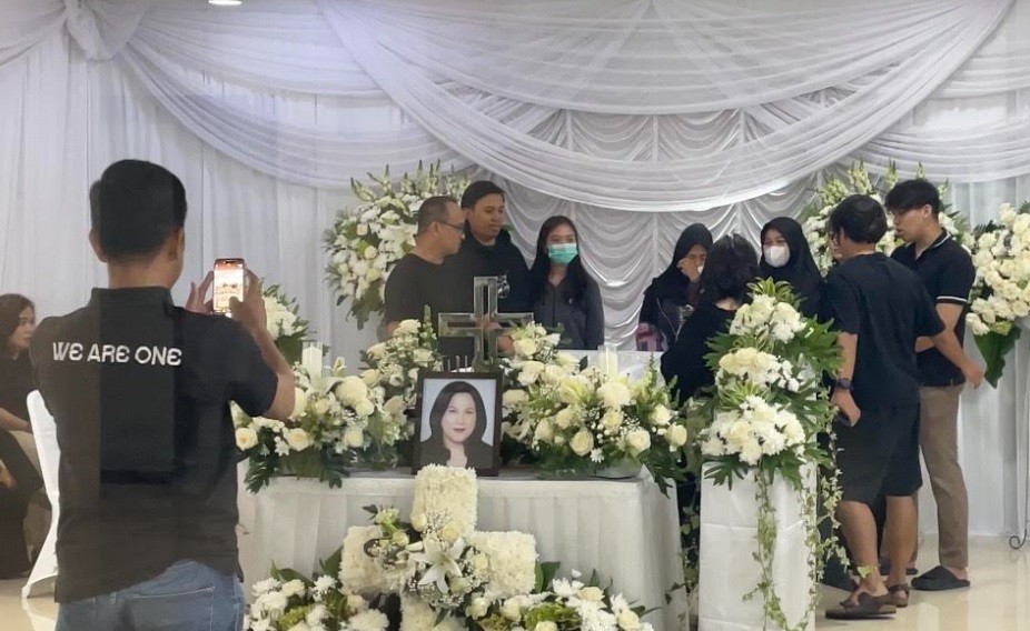Jenazah Ibunda Marsha Aruan Akan Dimakamkan Besok di TPU Tanah Kusir