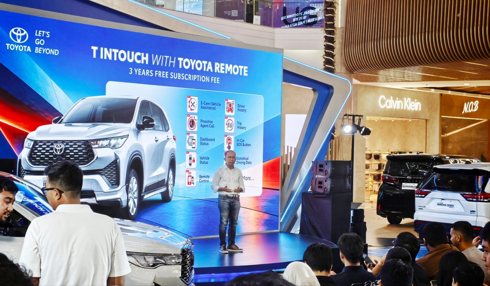 Toyota Benamkan Teknologi T Intouch pada Innova Zenix, Mesin Bisa Dinyalakan Lewat HP
