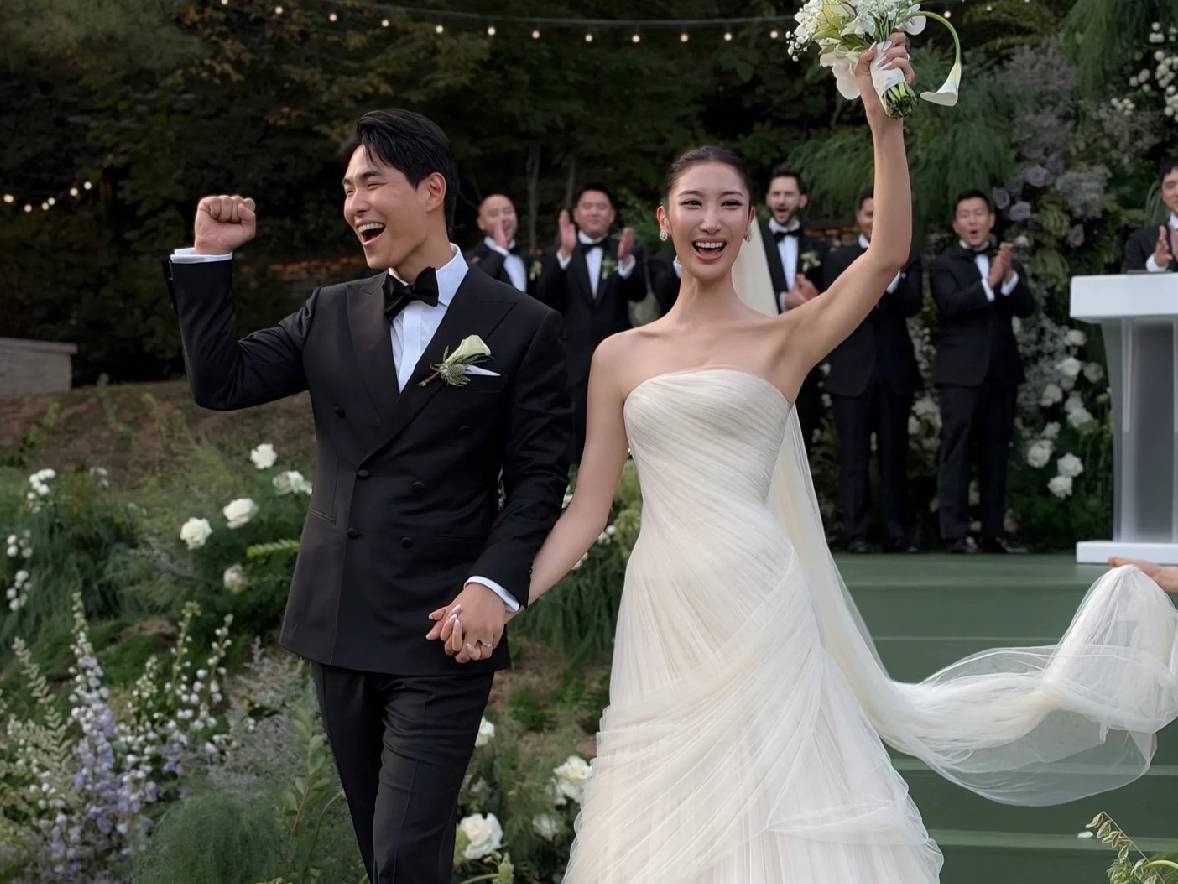 Selamat! EJAE Resmi Menikah dengan Produser Sam Kim