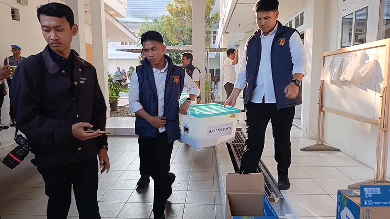Polda Gorontalo Geledah Kantor Wali Kota, 2 Boks Dokumen Disita