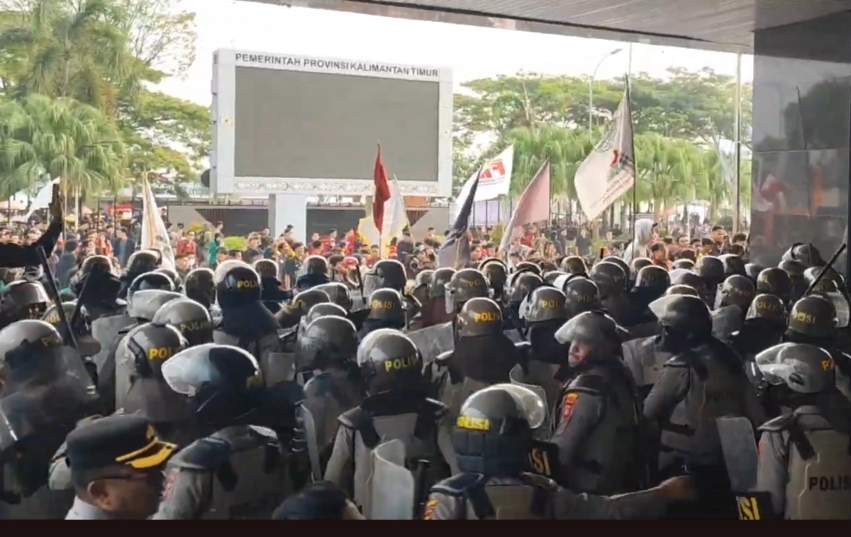 Mahasiswa Demo Gubernur Kaltim, Desak Penetapan Bencana Nasional Karhutla dan Pecat Ajudan Arogan