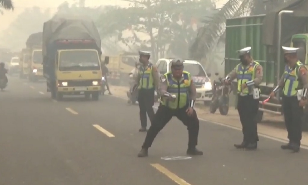 Kecelakaan Maut Truk Hantam Motor gegara Kabut Asap di Sampit, 2 Orang Tewas