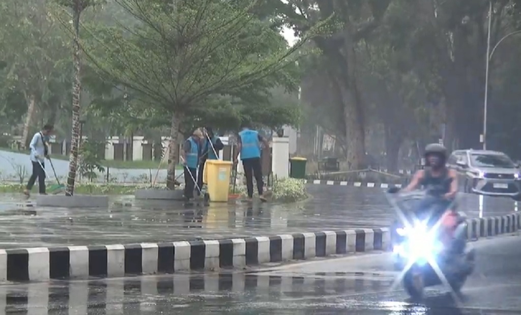 2 Jam Diguyur Hujan, Kabut Asap Karhutla di Palangka Raya Mulai Lenyap