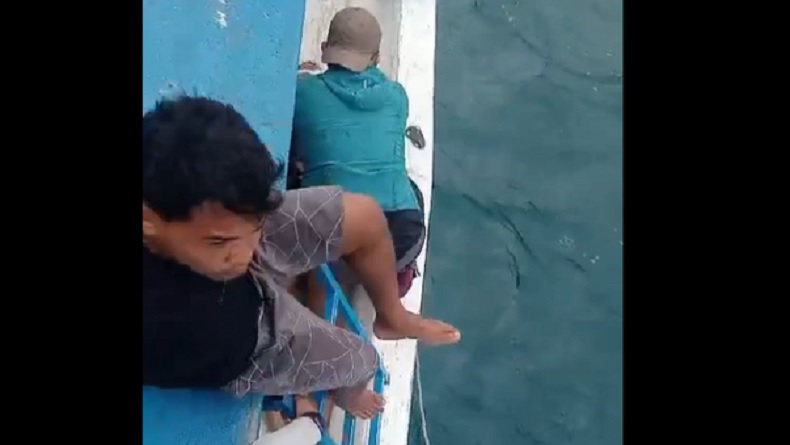 Perahu Terbalik Dihantam Ombak di Cilegon, 2 Pemancing Tewas