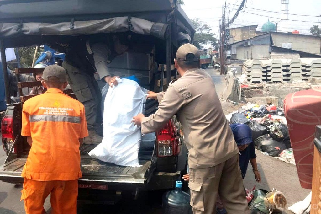 Kali Apuran Jakbar Bakal Dilebarkan, 31 KK Direlokasi ke Rusun
