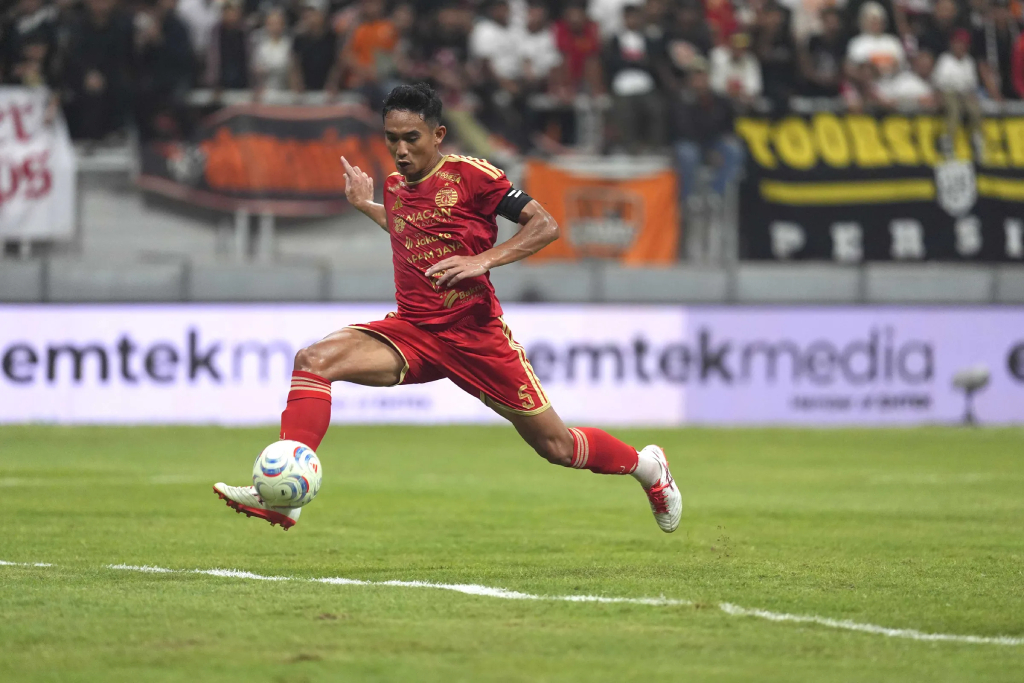 Shin Tae-yong Ubah Posisi Rizky Ridho di Persija, Sang Kapten Sampai Belajar dari Gelandang Eropa!